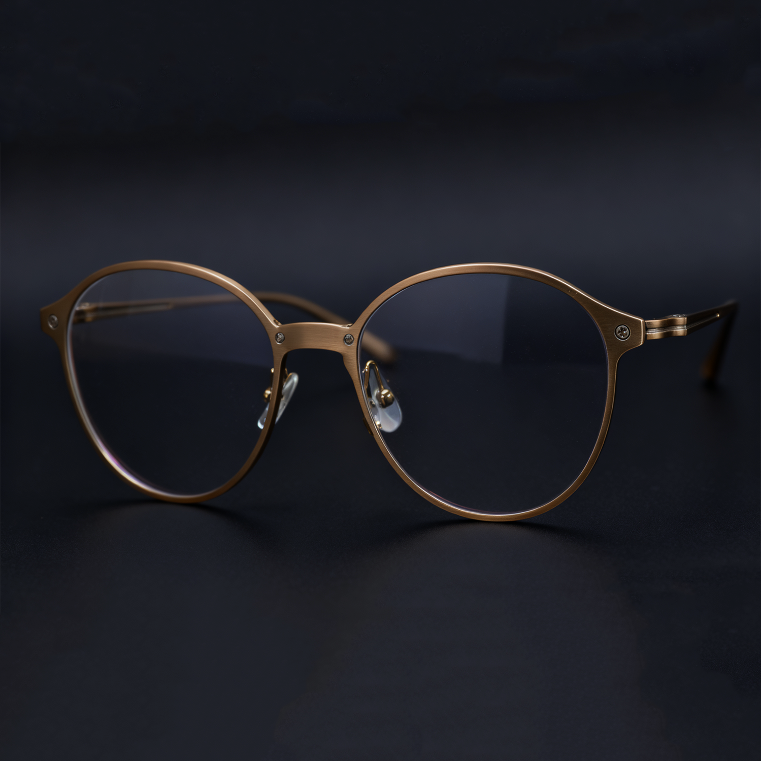 Business-Chic Retro-Brillengestell aus ultratransparentem Volltitan-Metall, Unisex, erhältlich in drei Farben