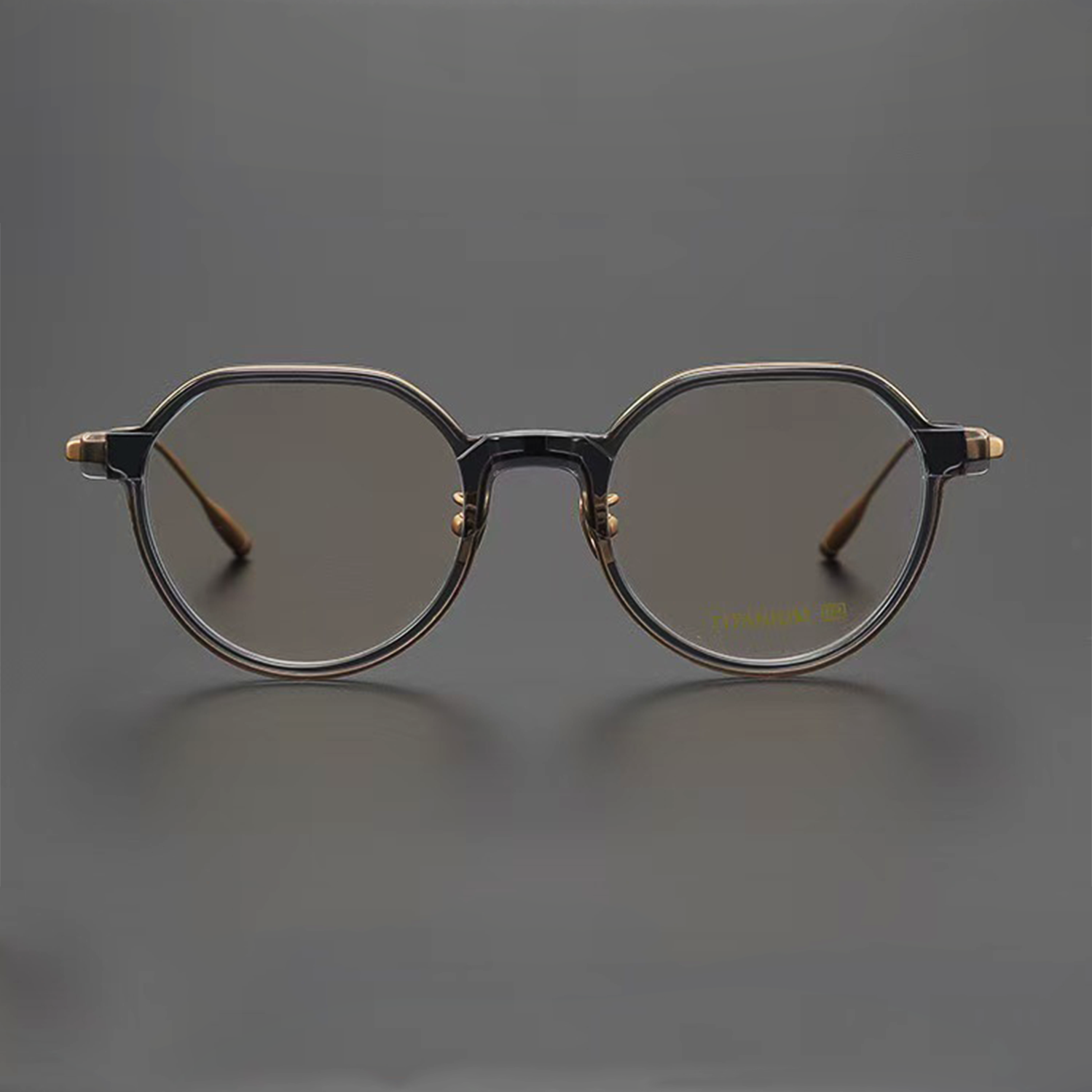 Gafas de lámina de titanio puro